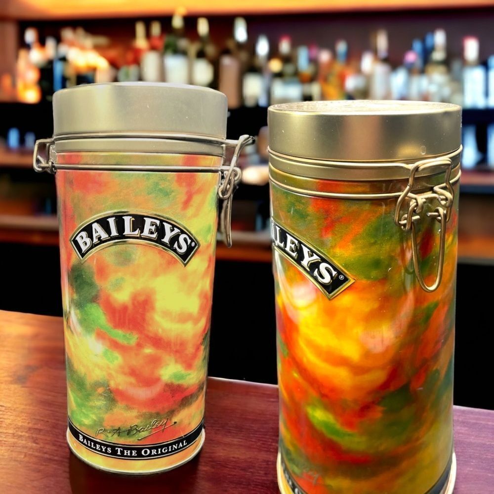 Bailey’s l 1994 Edition l Latched Canister l Collectable l Home, Bar Decor